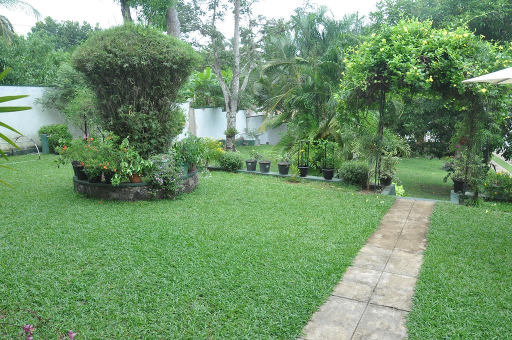 Samanala Garden Holiday Home Hikkaduwa Exteriér fotografie